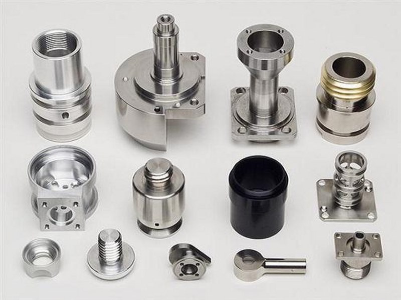 MÁY TIỆN CNC