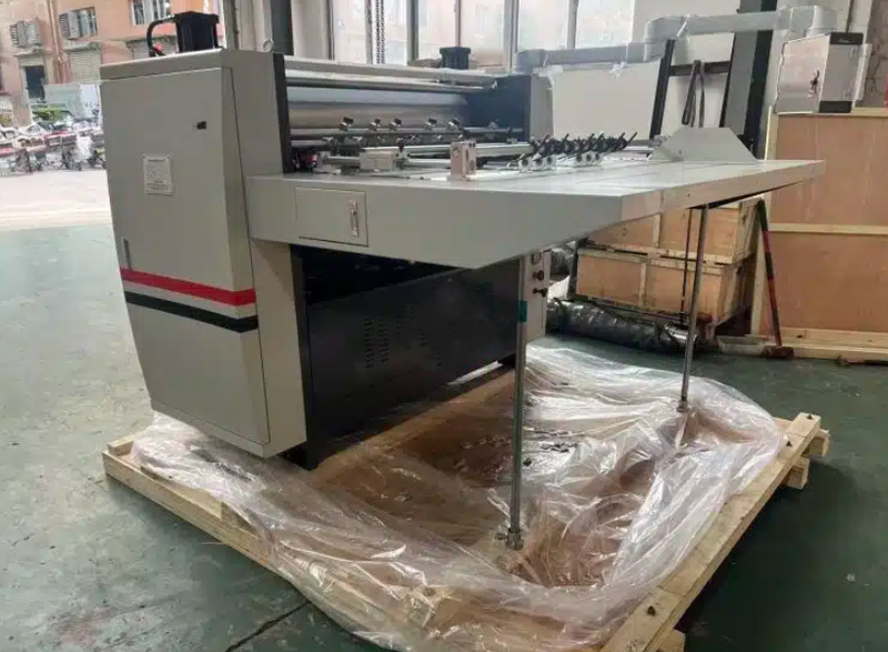Máy cán vân chiết quang cục bộ (Không cần thay lô vân) HGAF-1100A