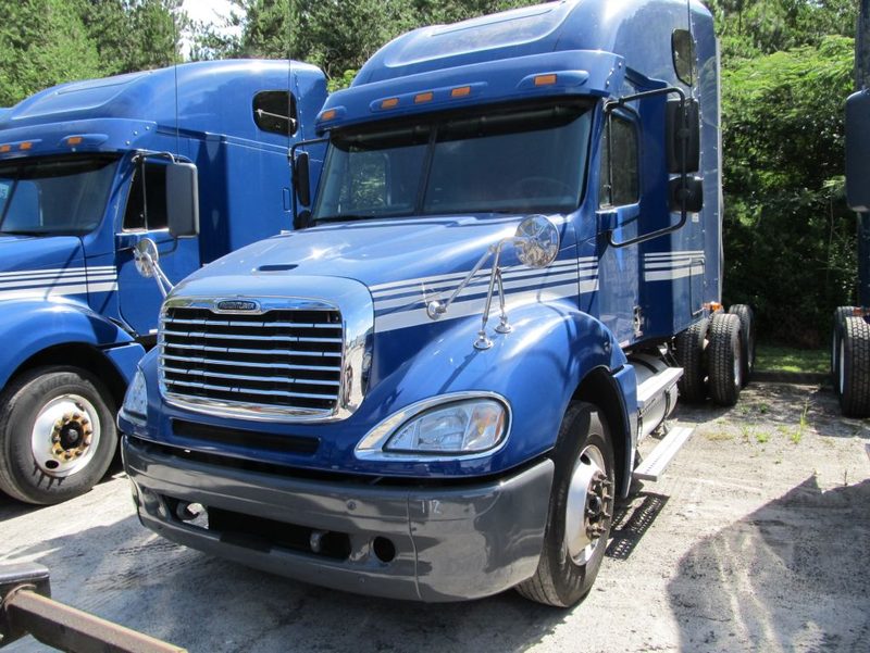 Xe Columbia 2007 xanh