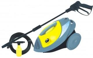 Máy xịt rửa áp lực cao FM-700
