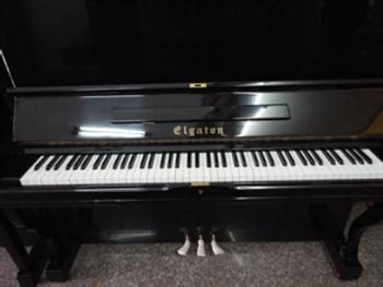 Đàn Piano Elgaton U1H