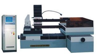 Máy cắt dây DK7770D/F