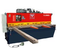 Máy cắt thủy lực NC YEH-CHIUN YCS-25060HM