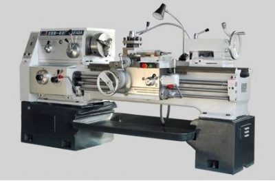 Máy tiện vạn năng CA6150A