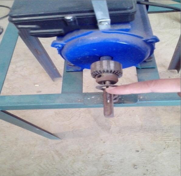 Máy lấy tâm sen TZM-1