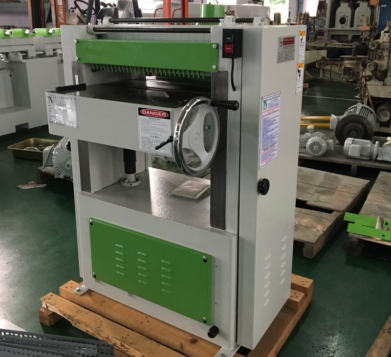 MÁY BÀO 1 MẶT DAO XOẮN AN 20HR