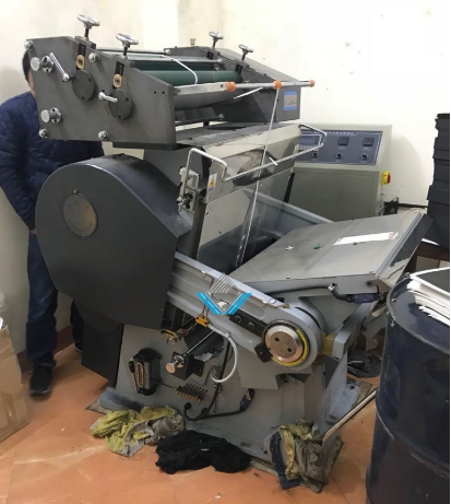 Máy Bế Ép Nhũ TYMB-930	