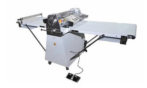 Máy Cán Bột Có Chân Đứng Luxury LSK520