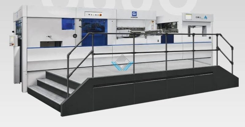 Máy bế phẳng tự động khổ nhỏ R80Q